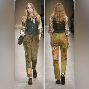 “Unforgettable” velvet pants